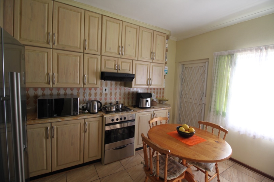 3 Bedroom Property for Sale in Parkside Eastern Cape